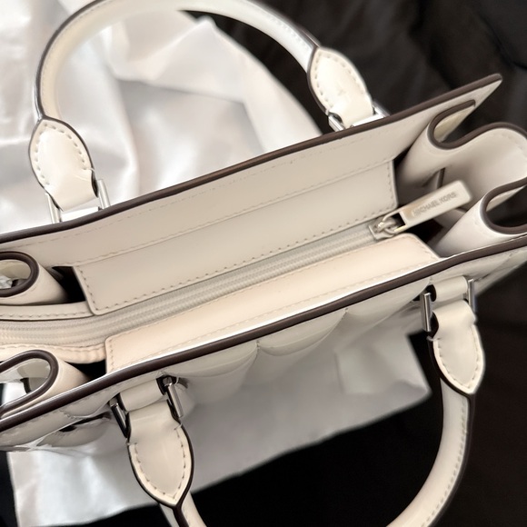 Michael Kors Glossy White Satchel - Picture 7 of 9